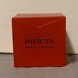 INVICTA Watch Gift Box in Red